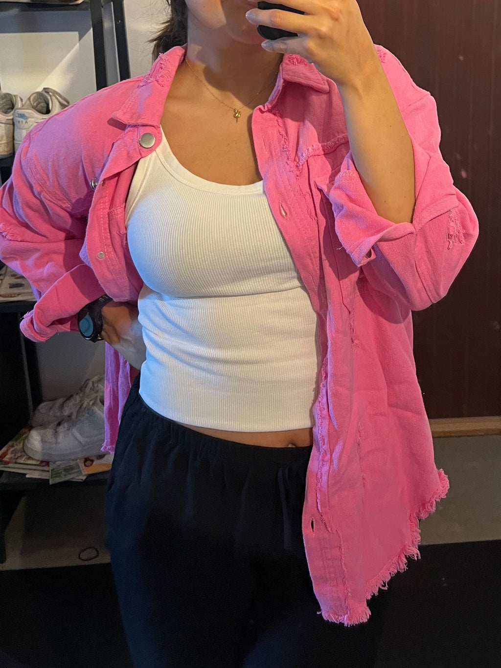 Oversized skjortjacka med slitningar